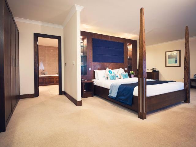 Our Junior Suites feature a built-in Jacuzzi, bathrobe and slippers