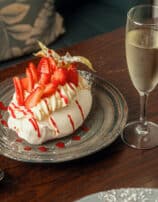 Pavlova with Champagne