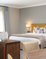 Junior Suite Bedroom A7400060