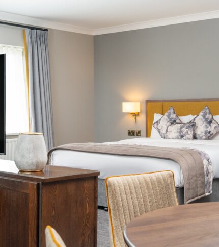 Junior Suite Bedroom A7400060